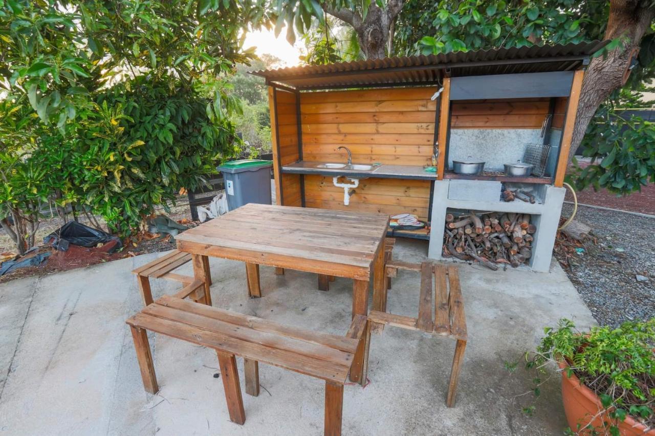 L'Avocat 1 Avec Piscine Chauffee Et Jacuzzi A Partager Villa Le Tampon Dış mekan fotoğraf